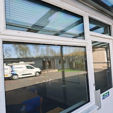 Window-Clean-on-Oaklands-School 1